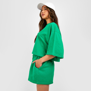 Ensemble T-shirt et short décontracté vintage grande taille pour femme, coupe régulière, 100 % coton, deux pièces, respirant, écologique, service OEM - Product Image 4