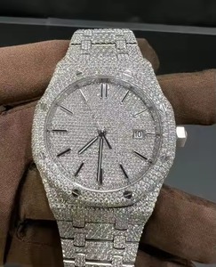 Montre de luxe pour homme en acier inoxydable, boîtier rond de 38 mm, mouvement à quartz analogique, cadran saphir lumineux, fermoir pliant, design tendance - Product Image 3