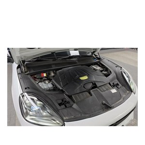 Porsche Cayenne 3.0 Coupé 2024, 43,237 km, Volante a la Izquierda, Caja de Cambios Automática, Asientos de Cuero con Cámara Trasera - Product Image 6