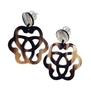 Pendientes de Cuerno de Búfalo con Cristales, Accesorio de Moda Étnica Hecho a Mano, Joyería de Exportación de Alta Calidad - Product Image 3