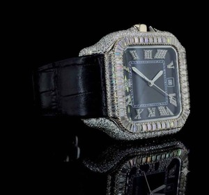 Reloj Cuadrado de Lujo para Hombre en Plata de Ley con Bisel de Diamantes y Correa de Cuero de 38 mm, Movimiento Analógico de Cuarzo Seiko - Product Image 3