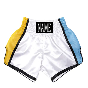 Shorts de Muay Thai personnalisés en satin blanc, jaune, bleu, avec maille élastique, logo OEM, patch logo et nom personnalisés - Product Image 1