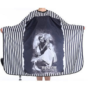 Capa de Peluquería RAMAFHH y MEDAX R&M-BC-62 Negra de Pongee Antiadherente con Diseño de Calavera, Cómoda para Uso Profesional en Salón y Barbería - Product Image 5