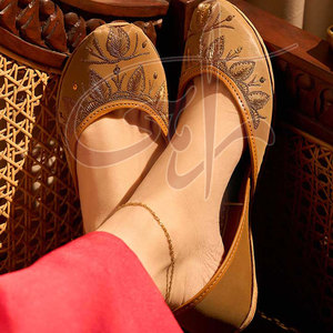 Khussa Antideslizante para Mujer, Fabricación Profesional, Parte Superior de Cuero Sintético, Suela Antideslizante, Nuevo Diseño Más Vendido - Product Image 3