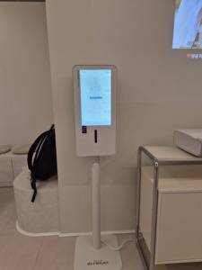 เครื่องวิเคราะห์ร่างกายอัจฉริยะ Bodydot BDF1000 พร้อมระบบ AI ตรวจสอบสุขภาพ โครงอะลูมิเนียมอัลลอยด์ที่ยืดหยุ่น ไม่สามารถพับได้ ติดตามร่างกายแบบเต็มรูปแบบ - Product Image 2