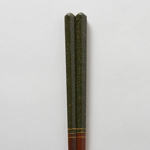 Palillos hechos en Japón con artesanía Wakasa Producto de lacado duradero - Product Image 3