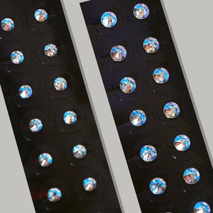 [W Island] WBL Parches de Acupresión para Orejas con Cristales Swarovski Genuinos, Blancos Puros, para Alivio del Estrés y Cuidado de la Hinchazón Facial, Máxima Eficacia - Product Image 2