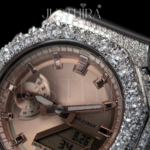 Montre analogique de luxe pour homme, sertie de diamants Moissanite VVS, avec bracelet blanc, pour les événements et les moments spéciaux, au meilleur prix - Product Image 4