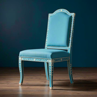 Fauteuil d'appoint floral orné en os incrusté, fait main, style moderne - Chaise artisanale de luxe pour salon, durable et imperméable