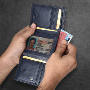 Portefeuille pour femme en cuir véritable à trois volets, porte-cartes RFID, pochette compacte, organisateur multi-fentes, sac de voyage quotidien - Product Image 5