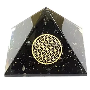 Supernatur schwarze Tourmaline Chips Orgone Pyramide Positiver Energiegenerator Geschenke Reiki-Heilungskristall Handwerk kaufen aus Indien