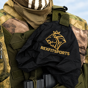 REXFIT SPORTS ธงทีมเพนท์บอลแบบกำหนดเอง ผ้าเช็ดทำความสะอาดแบบกำหนดเอง ผู้ผลิต OEM จากปากีสถาน โลโก้แบบกำหนดเอง ขายส่งอุปกรณ์กีฬา - Product Image 4