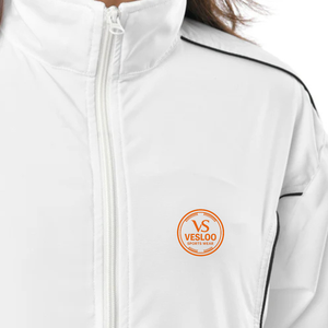 Chaqueta Deportiva para Mujer Signature Track, Color Personalizado, Chaqueta Deportiva Premium para Dama, Gruesa, con Cierre, Estampada, Impermeable, Tejida - Product Image 3