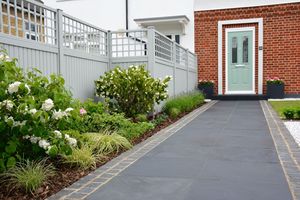 Losas de Pavimento de Piedra Caliza Negra GROCON |   Baldosas de Piedra Natural para Patio y Jardín |   Acabado dividido |   Diseño Moderno |   Cortado a Medida | - Product Image 6