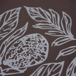 ชุดเดรสยาวลายดอกไม้สไตล์ฮาวายสำหรับผู้หญิง เหมาะสำหรับวันหยุดพักผ่อนในฤดูใบไม้ร่วง เนื้อผ้าฝ้าย 100% น้ำหนักเบา พลิ้วไหว ปักลายสวยงาม - Product Image 2