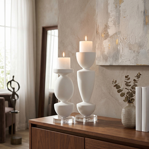 Ensemble de porte-bougies sculpturales modernes blancs avec base en cristal, forme ronde, design minimaliste nordique pour une décoration intérieure de luxe - Product Image 1