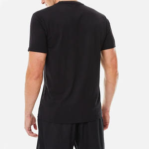 Conjunto Deportivo de Alta Calidad para Gimnasio y Running, Camiseta Ligera y Pantalones Cortos con Cintura Elástica - Product Image 4