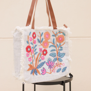 Sac fourre-tout pour femme en coton perlé fait main avec fermeture ouverte et broderie par Whimsy Art Craft - Product Image 2