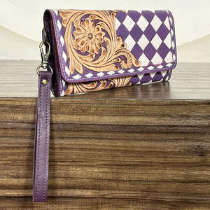 Nuevo Bolso de Mano de Cuero Vacuno Hecho a Mano para Mujer con Correa de Muñeca, Diseño Floral Tallado, Estilo Occidental, Patrón a Cuadros para Damas - Product Image 4