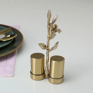 Juego de Dispensadores de Sal y Pimienta Decorativos Premium, Modernos Dispensadores de Condimentos de Metal para Mesa de Comedor, Accesorios de Cocina - Product Image 4