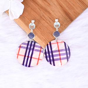 Boucles d'oreilles pendantes en résine avec Druzy de titane, Topaze bleue et Nacre |   Argent sterling 925 - Product Image 5