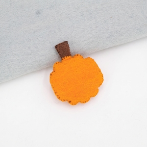 Wholesale Felt & Yarn Cute <b>Stitch</b> Felt Pumpkin Face Ornament for <b>Halloween</b> Farmhouse Hanging Decor Gift Set - Product Image 4