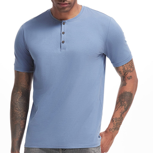 T-shirt pour homme bleu clair à manches courtes, col rond, coupe classique, décontracté, en coton biologique lavé, tissé et tricoté avec motif - Product Image 4