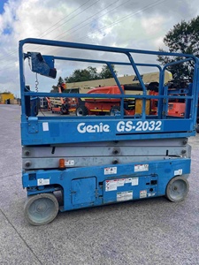 New Genie GS-2032 Electric Scissor Lift 12m Self Propelled Battery Operated <b>Aluminum</b> Aerial <b>Work</b> <b>Platform</b> for Warehouse & Farms - Product Image 4