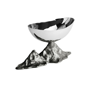 Bol à fruits en aluminium, centre de table moderne, luxe décoratif, or, écologique, durable, 2026 Saleem International - Product Image 1