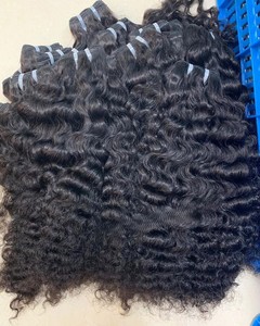 Extensiones de Cabello Humano Indio Virgen de 20 Pulgadas, Rizado Natural, Negro, Textura Suave y Definida - Product Image 3