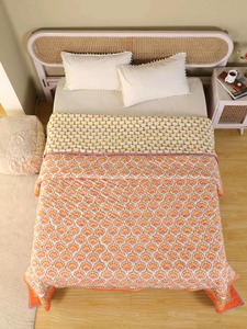 Edredón de Invierno Bohemio Estampado Hecho a Mano y Ecológico con Borde Naranja para Uso Doméstico, Cubrecama de Algodón, Creación Boho - Product Image 5