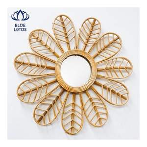 Espejo de Ratán 2026 de Primera Calidad, Diseño Hecho a Mano, Decoración de Pared, Ilumina Esquinas Oscuras y Agrega un Aspecto Elegante para la Sala de Estar - Product Image 1