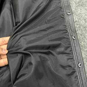 Camisa de Vestir Personalizada para Hombre, Negra, de Piel de Cordero Genuina, con Botones de Cuerno, Cuello Clásico, Diseño Sólido, Manga Corta, Corte Ajustado, Venta al Por Mayor - Product Image 5