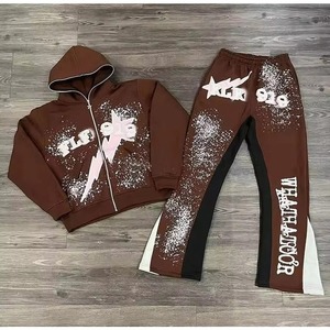 Conjunto de chándal de felpa francesa personalizado de dos piezas para hombre: sudadera oversize con cremallera lateral en el puño y pantalón acampanado - Product Image 3