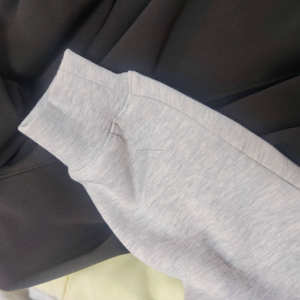 Sweat à capuche vintage en coton pour homme, personnalisable, minimaliste, pour un streetwear tendance, vente en gros OEM prise en charge - Product Image 6