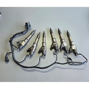Injecteurs de carburant Bosch ECU Iveco FPT d'occasion, lot de 6 injecteurs compatibles avec Bosch EDC7 ECU 0 281 020 146 pour pièces automobiles Iveco - Product Image 1