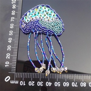 พวงกุญแจปักลายดอกไม้ด้วยลูกปัด ดีไซน์ใหม่ หรูหรา ทันสมัย หลากสี สำหรับกุญแจรถจักรยานยนต์ - Product Image 4