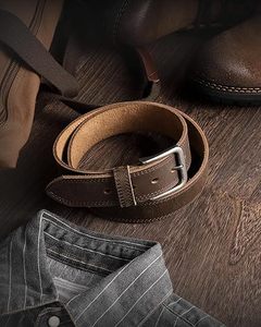 Cinturón de Cuero Genuino para Hombre con Hebilla Metálica |   Proveedor de Cinturones de Cuero Personalizados - Product Image 2