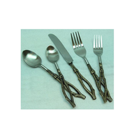 Ensemble de couverts de luxe en acier inoxydable 5 pièces avec couteau, fourchette et cuillère, design artistique du manche, compatible lave-vaisselle et durable