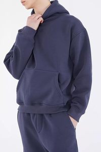 Conjunto Deportivo Premium con Sudadera con Capucha y Pantalones Jogger, Ropa Deportiva con Logotipo Personalizado, Conjunto Deportivo para Hombre, Conjunto Deportivo de Felpa Gruesa - Product Image 2