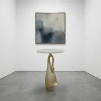 Table d'appoint moderne avec plateau rond en marbre et base en métal décorative en forme de cygne, meuble d'appoint de luxe pour la décoration du salon et de la chambre