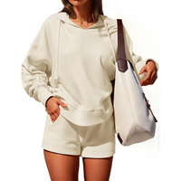 Ensemble short et sweat à capuche en polaire pour femme, couleur personnalisée, uni, avec boutons, fermeture éclair et patchs, personnalisation de marque, style streetwear, OEM ODM en gros