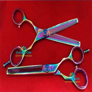 Tijeras de Corte de Pelo Manuales Multicolores de Acero Inoxidable DAVICON DE-03342, Instrumentos Quirúrgicos Básicos Reutilizables con Certificación CE - Product Image 1