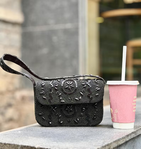 Sac à main perlé pour femme, style bohème, motif géométrique, fermeture à rabat, bandoulière unique, durable, pour usage quotidien - Product Image 1
