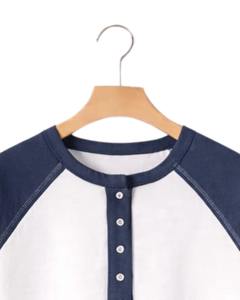 เสื้อยืดแขนสั้นผู้หญิงสีขาวกรมท่า แขนเสื้อแบบแร็กแลน ผ้าฝ้ายผสม แขนสั้น สวมใส่สบาย น้ำหนักเบา เหมาะสำหรับฤดูร้อน - Product Image 5