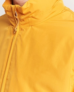 เสื้อแจ็คเก็ตกันลมผู้ชายสีพื้นพร้อมโลโก้สั่งทำพิเศษ ระบายอากาศได้ดี ไซส์ใหญ่ ผ้าไนลอน 100% ซับในตาข่าย ผ้าทอสั่งทำพิเศษ กันลม - Product Image 3
