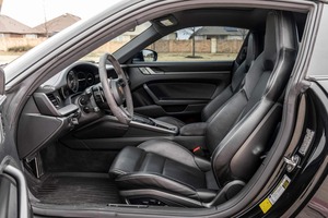 ซูเปอร์คลีน 2020 สำหรับ 911 C/ra 4S S/n 443 แรงม้า เครื่องยนต์ทวินเทอร์โบ 6 สูบเรียง AWD สปอร์ต ไมล์น้อย R20 เบาะหนังสีเข้ม - Product Image 5
