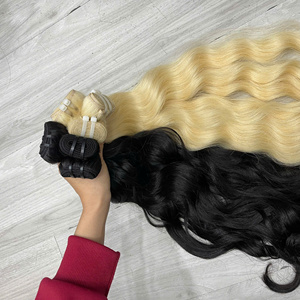 Cabello Humano Ondulado Color Rubio 613 – Tono Claro – Ondas Suaves y Naturales - Product Image 3