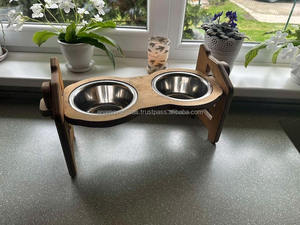 Mangeoire en bois à hauteur réglable pour petits chiens et chats de taille moyenne - Product Image 2