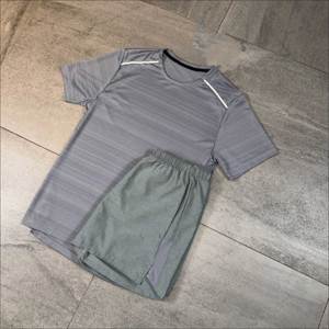 Conjunto Deportivo de 2 Piezas para Hombre, Transpirable, de Secado Rápido, Elástico, con Estampado por Transferencia de Calor, Camiseta de 220g y Pantalones Cortos para Correr, Entrenamiento, Fitness, Verano - Product Image 3